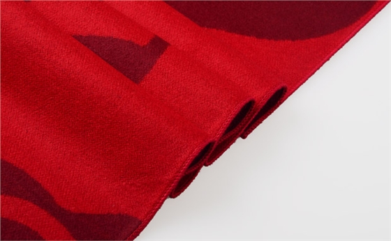 年會(huì)紅圍巾