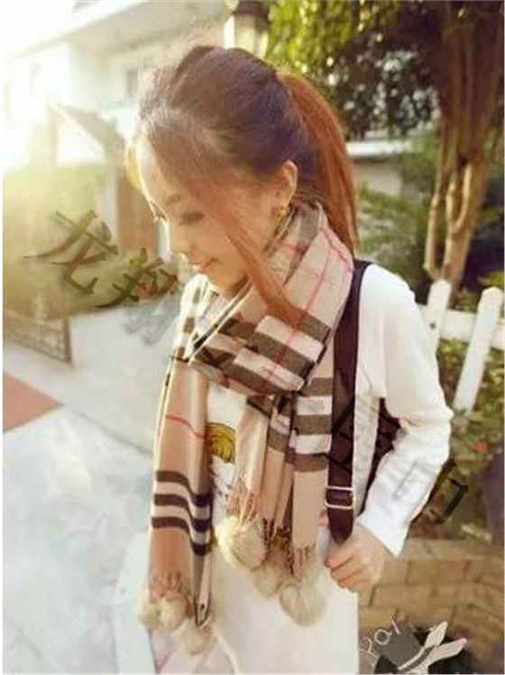 女士格子圍巾效果圖