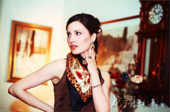 龍翔圍巾批發(fā)