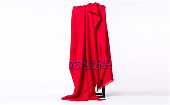 龍翔紡織紅色圍巾