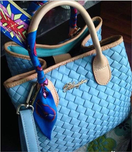 用絲巾沿著手柄一直往上卷