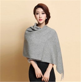 素色羊絨披肩