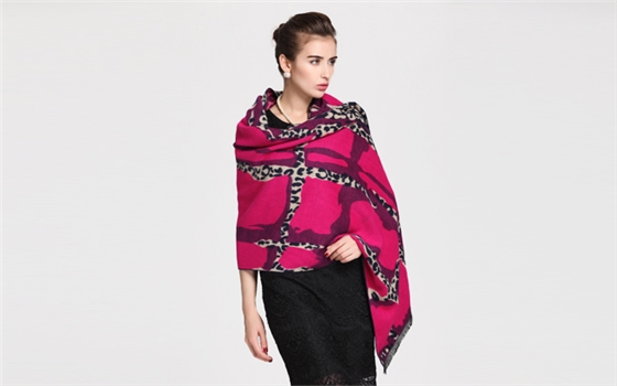 最新消息!情侶圍巾 圍巾圖