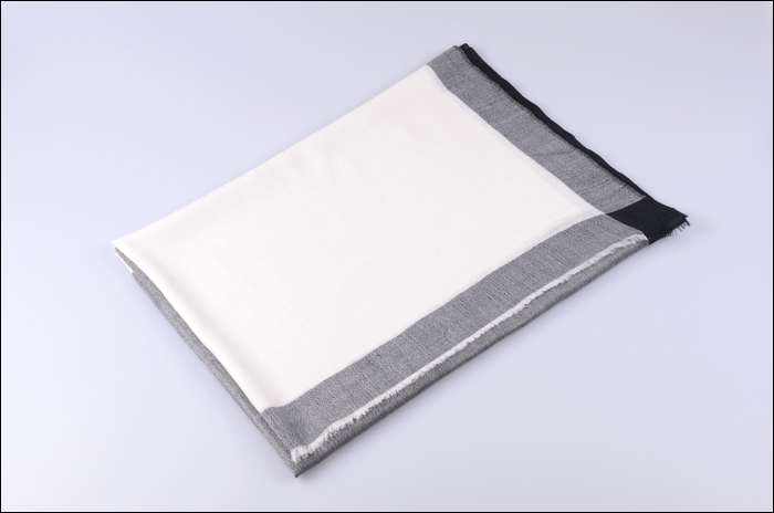 羊絨圍巾 格子圍巾 女士圍巾 圍巾批發(fā)