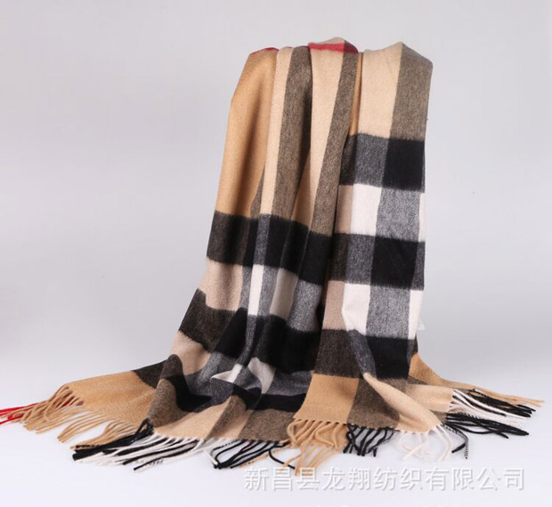 巴寶莉經(jīng)典男士圍巾