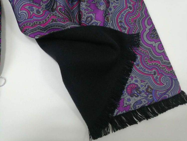 男士紫色迷情圍巾細(xì)節(jié)圖