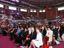 龍翔為董欣集團(tuán)定制年會羊毛圍巾禮品 龍翔為董欣集團(tuán)定制年會羊毛圍巾禮品