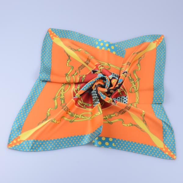 女士素縐緞方巾 女士素縐緞方巾