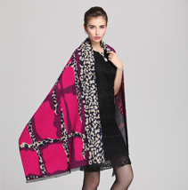 粉紅豹紋提花披肩 粉紅豹紋提花披肩