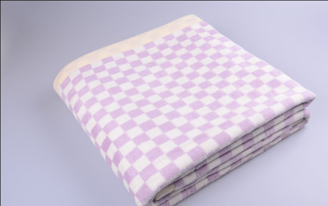 兒童空調(diào)毯,批發(fā)定制便宜的廠家 羊毛毯圖