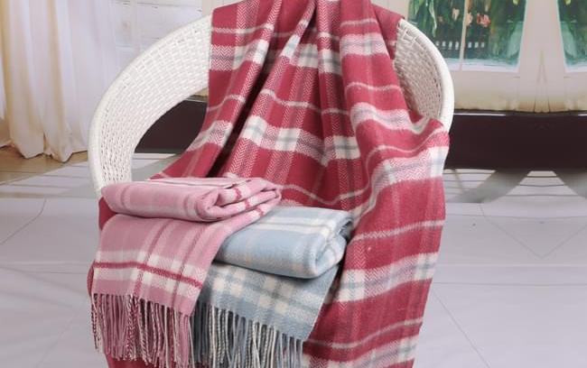 有特色的毛毯供應(yīng) 羊毛毯圖